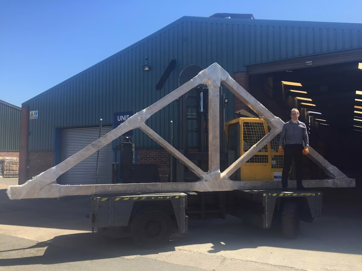 Loading an oak truss for delivery